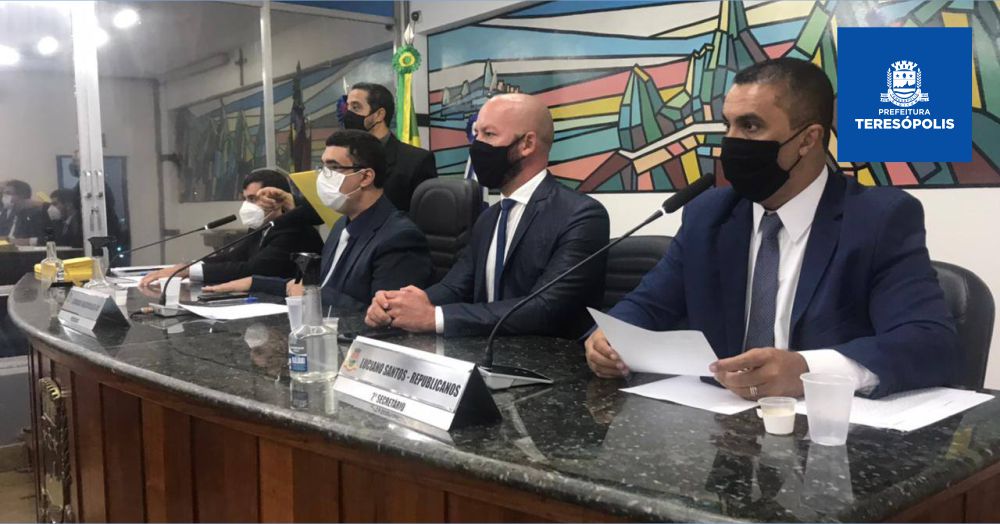 No momento, você está visualizando Prefeito Vinicius Claussen participa da 1ª sessão da Câmara Municipal de 2021