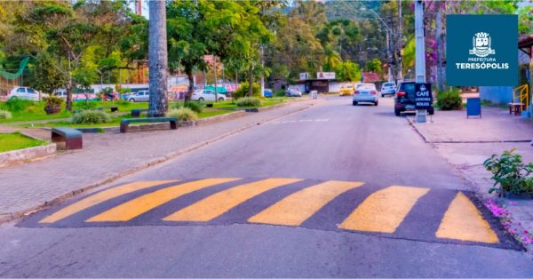 Leia mais sobre o artigo Segurança revitaliza pintura da sinalização de trânsito em 5 bairros