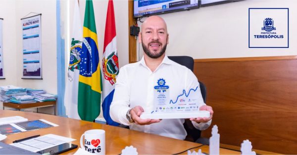 Leia mais sobre o artigo Teresópolis entrega Troféu 1º de Maio e empossa integrantes do Conselho Municipal de Trabalho, Emprego e Renda
