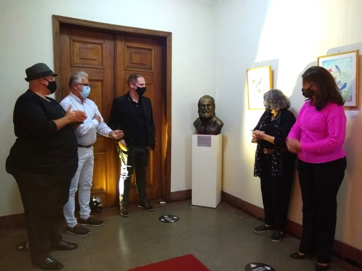 Você está visualizando atualmente Teresópolis 130 anos: Cultura lança documentário produzido com recursos da Lei de Emergência Cultural e inaugura busto do compositor Aldir Blanc