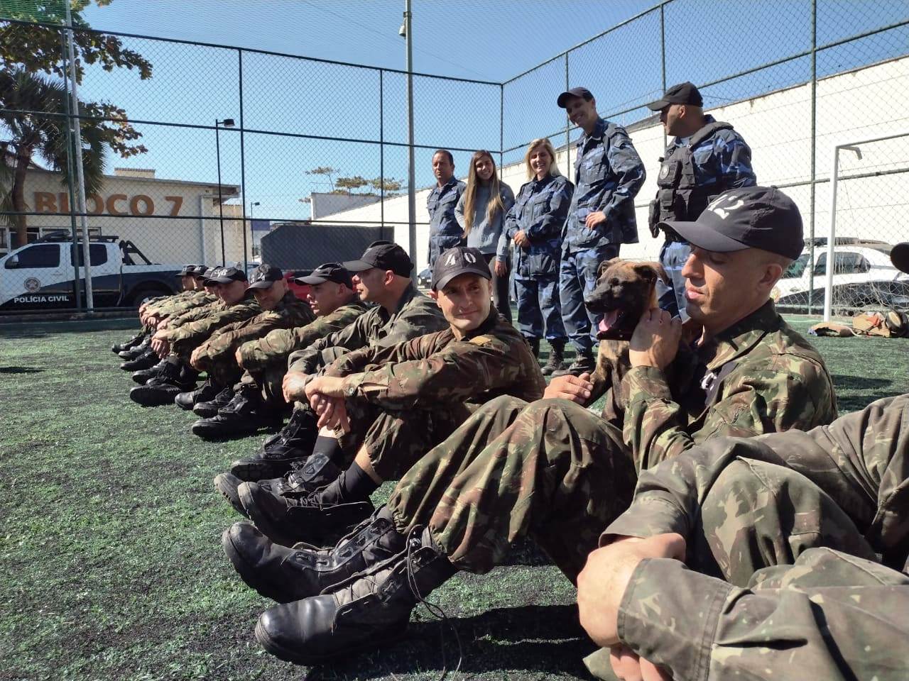 Você está visualizando atualmente Agentes da Cia de Operação com Cães da Guarda Municipal de Teresópolis participam de instrução da Polícia Civil