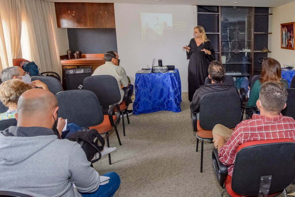 Você está visualizando atualmente Workshop aborda montanhismo e turismo como geradores de oportunidades de negócios e renda