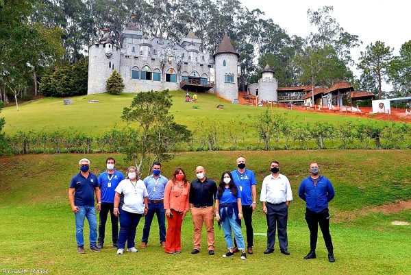 Leia mais sobre o artigo Atrativos de Teresópolis são oferecidos nas prateleiras de mais duas renomadas operadoras de turismo