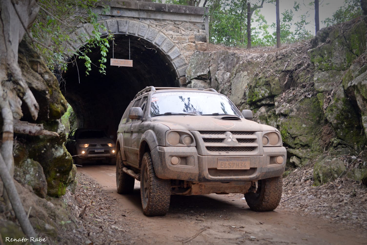 No momento, você está visualizando Interior de Teresópolis é cenário de passeio Off Road 4×4