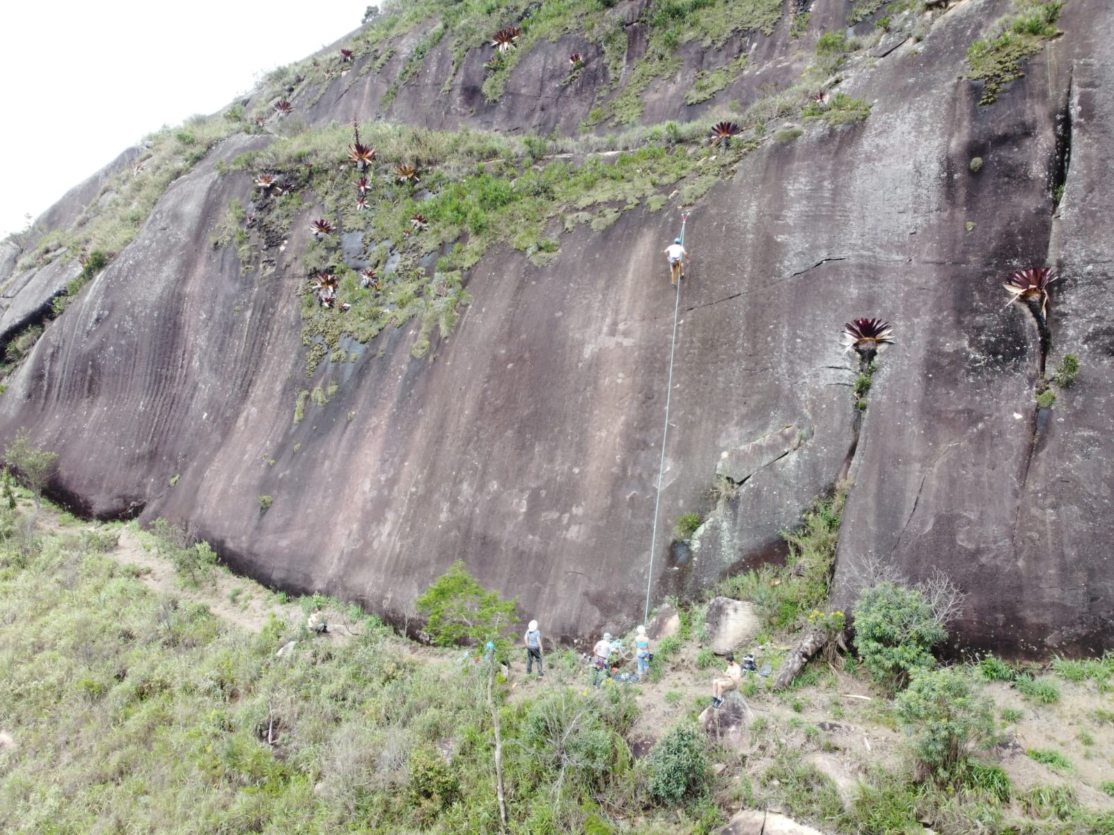 Você está visualizando atualmente Parque Natural Municipal Montanhas de Teresópolis ganha Campo Escola de Escalada Alexandre Oliveira