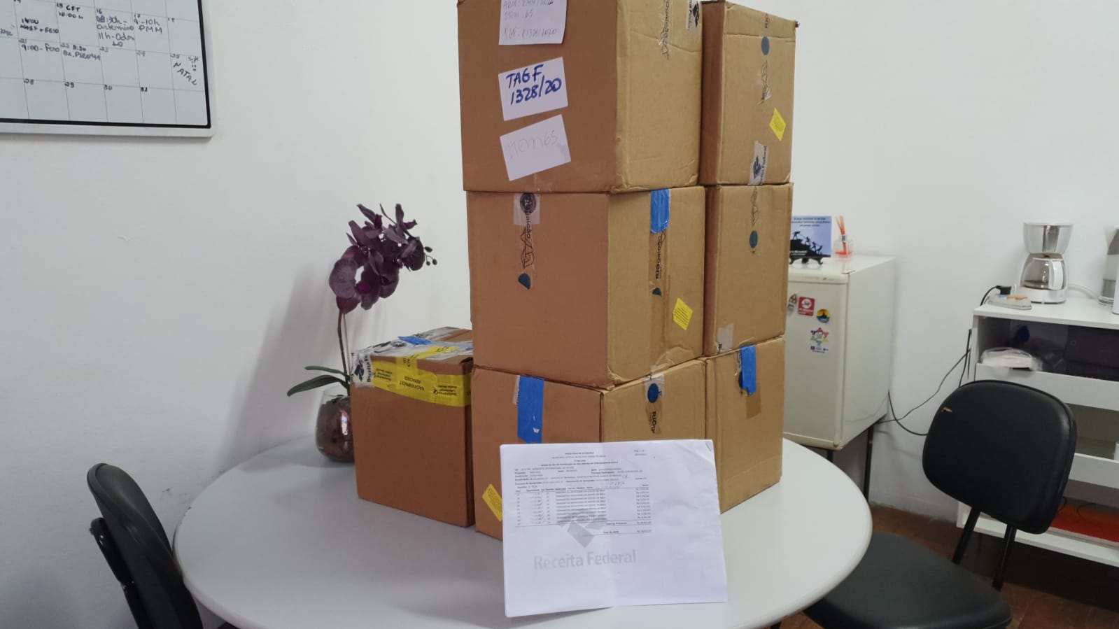 No momento, você está visualizando Secretaria de Saúde recebe doação de termômetros digitais para as unidades de atenção primária à saúde (APS)