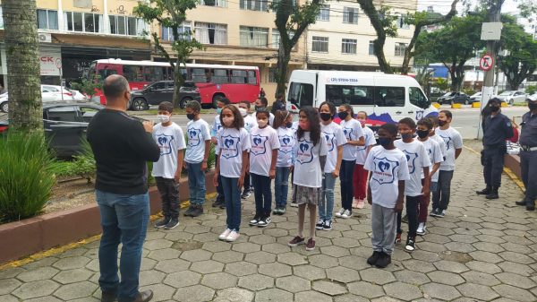 Leia mais sobre o artigo Crianças do Vale da Revolta e Coreia participam da colônia de férias da Prefeitura