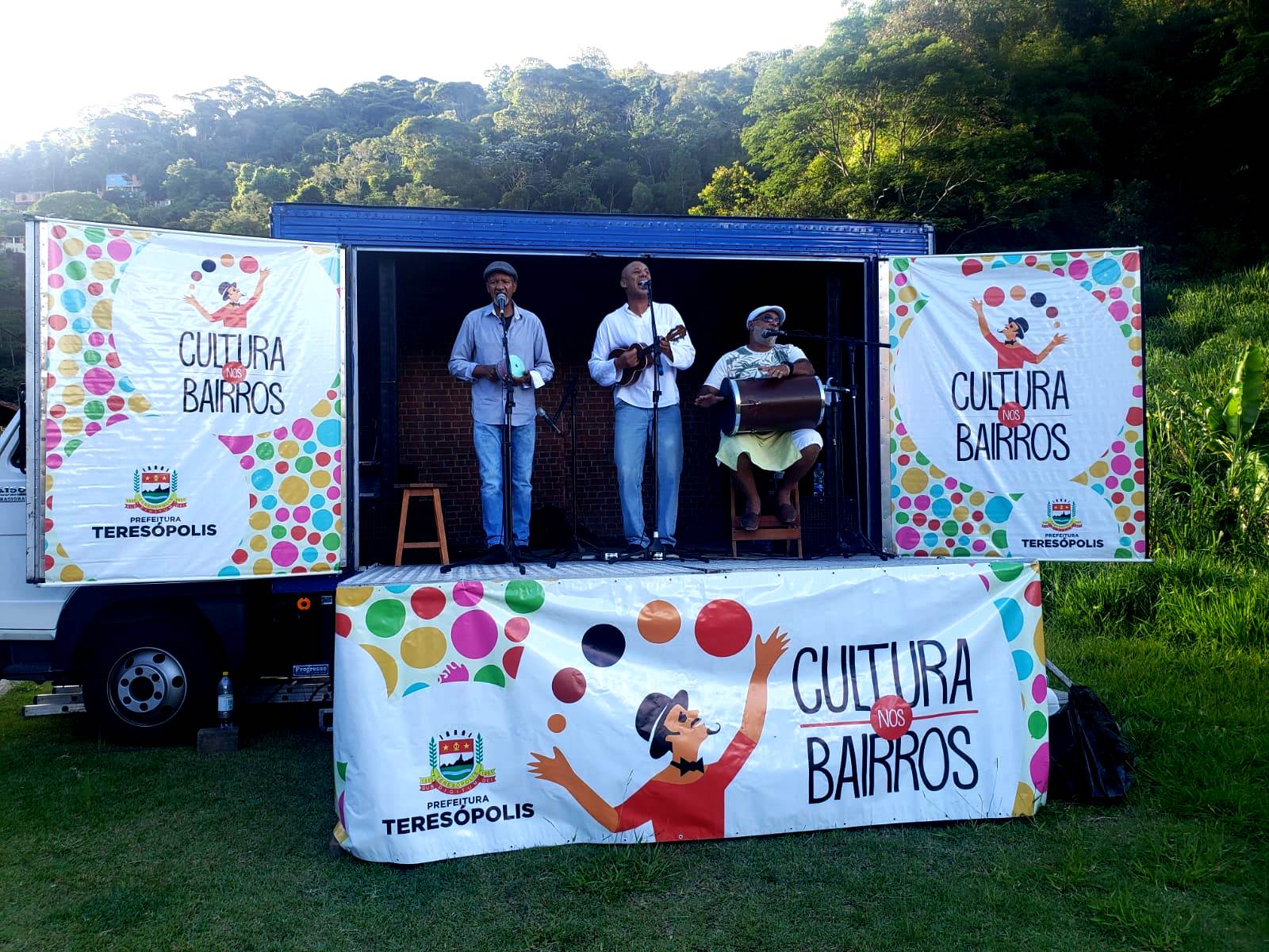 Você está visualizando atualmente ‘Cultura nos Bairros’ leva música e capoeira ao Caleme