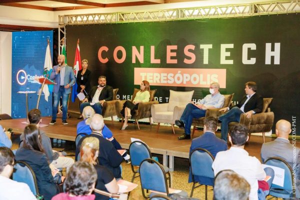 Read more about the article Conlestech: Evento regional de tecnologia e inovação movimenta Teresópolis
