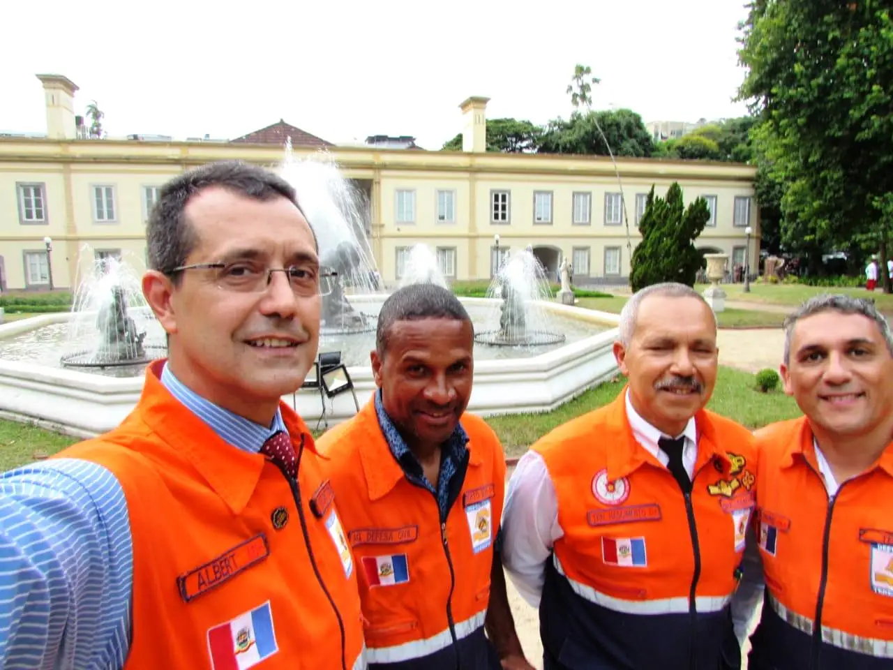 Leia mais sobre o artigo Teresópolis recebe a Medalha ‘Mérito da Defesa Civil’ pela atuação na catástrofe ocorrida em Petrópolis