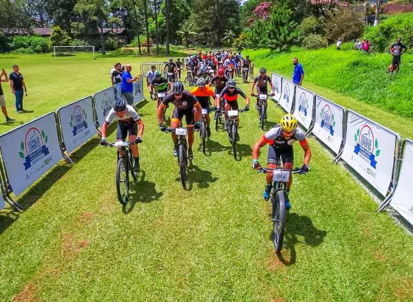 Leia mais sobre o artigo Evento ‘Terê Aventura na Serra’: mais de 200 atletas de vários municípios disputam prova de mountain bike em Teresópolis