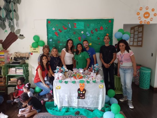 Leia mais sobre o artigo Crianças se divertem em Festa da Páscoa do CRAS São Pedro e ganham ovos de chocolate