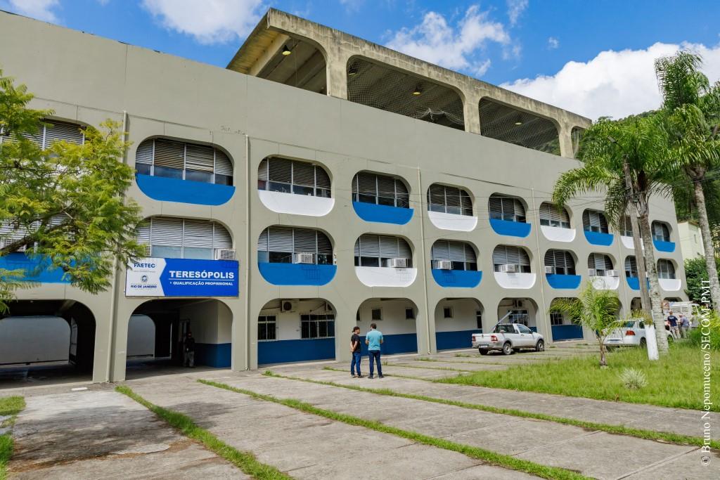 No momento, você está visualizando Faetec Teresópolis passa por reforma