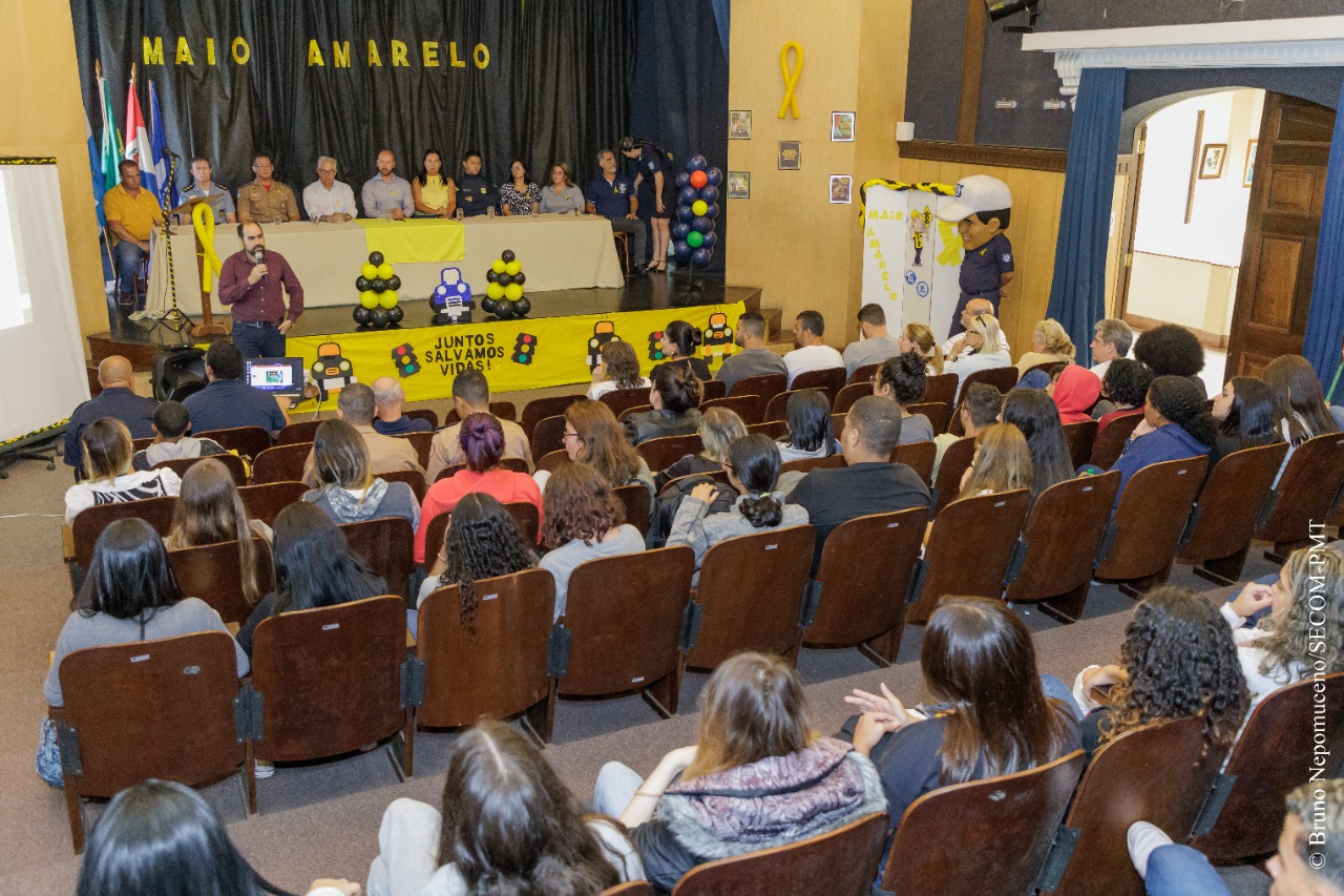 You are currently viewing Campanha Maio Amarelo “Juntos salvamos vidas” é lançada em Teresópolis