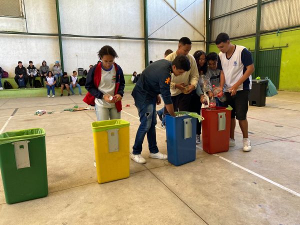 Read more about the article Prefeitura inicia projeto ‘Recicla Terê’ nas escolas municipais