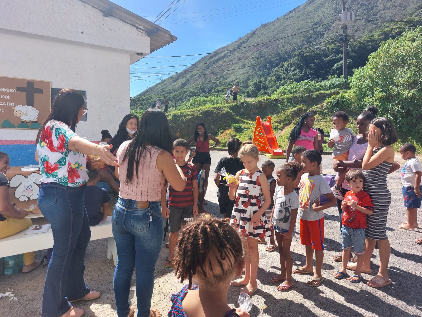 Você está visualizando atualmente CRAS Barroso promove festa infantil para as crianças referenciadas