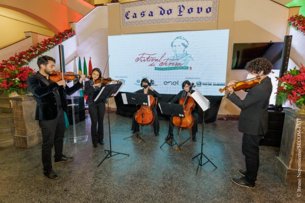 Leia mais sobre o artigo Sarau cultural abre o ‘Festival di Teresa’ em Teresópolis