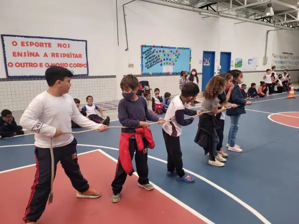 Leia mais sobre o artigo Escola Municipal Francisco Maria Dállia inaugura espaço recreativo, em Bonsucesso