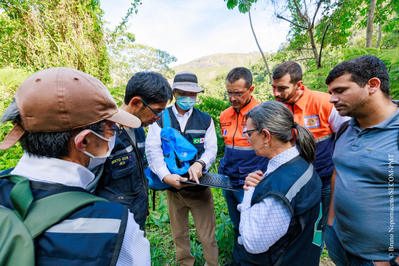 Você está visualizando atualmente Equipe da Cooperação Teresópolis-Brasil-Japão faz visita técnica a Campo Grande para o projeto da barreira de contenção de detritos