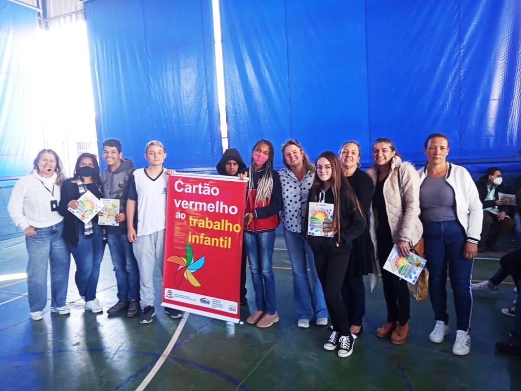 Read more about the article Desenvolvimento Social promove palestra de conscientização sobre o trabalho infantil em Água Quente, no interior