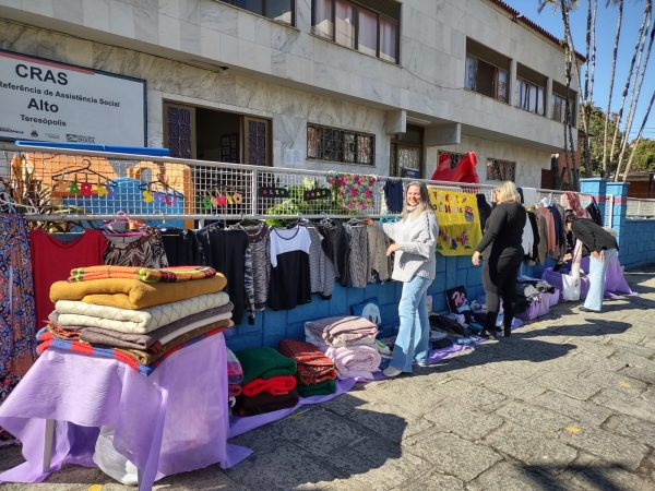 Leia mais sobre o artigo Varal Solidário: CRAS Alto promove ação de inverno para assistidos pela unidade