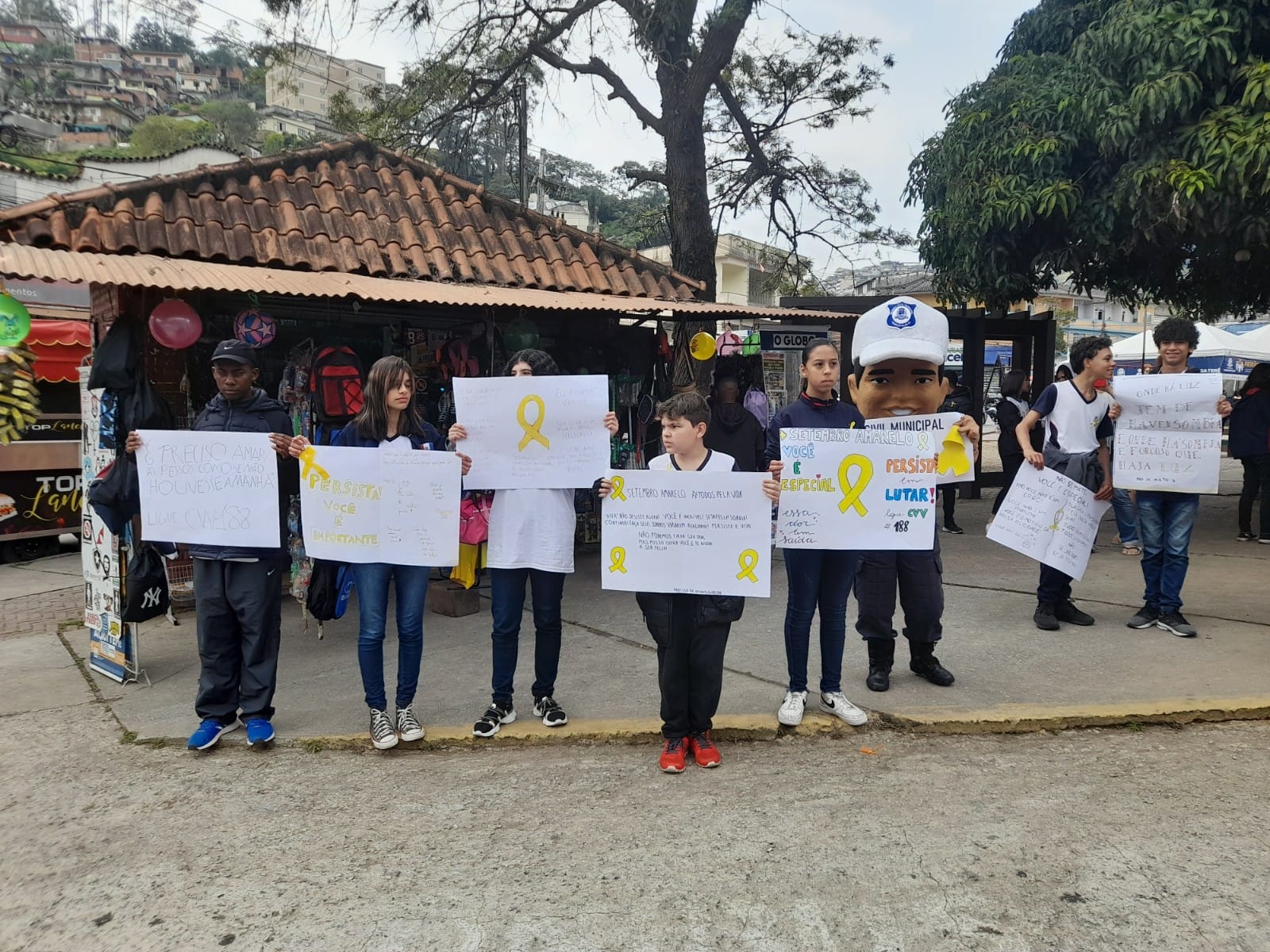 You are currently viewing Setembro Amarelo: Ronda Escolar da Guarda Municipal e Cerom promovem caminhada em favor da vida