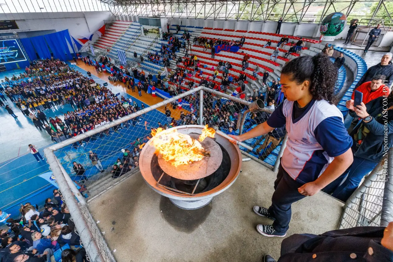 Você está visualizando atualmente Cerimônia de abertura marca retorno dos Jogos Estudantis de Teresópolis