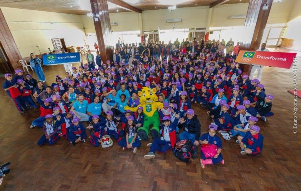 Leia mais sobre o artigo Mais de 900 alunos da Rede Municipal participam do 1º Dia Olímpico de Teresópolis