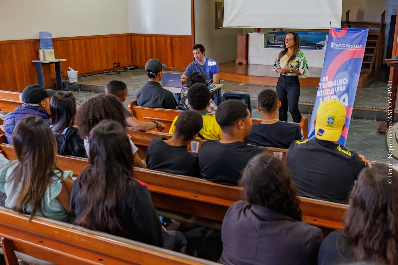 Você está visualizando atualmente Feira de Carreiras orienta os jovens de Teresópolis sobre o mundo do trabalho