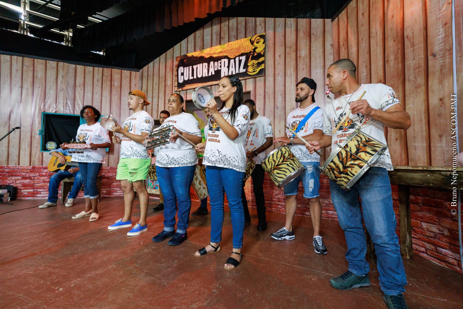 Você está visualizando atualmente Teresópolis Terra de Luz – Natal 2022: Edição pelo Dia do Samba encerra a temporada do ‘Cultura de Raiz’