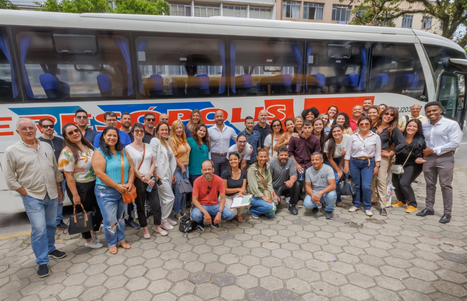 Leia mais sobre o artigo Teresópolis garante transporte e facilita acesso de 40 empresários à Super Rio Expofood 2023