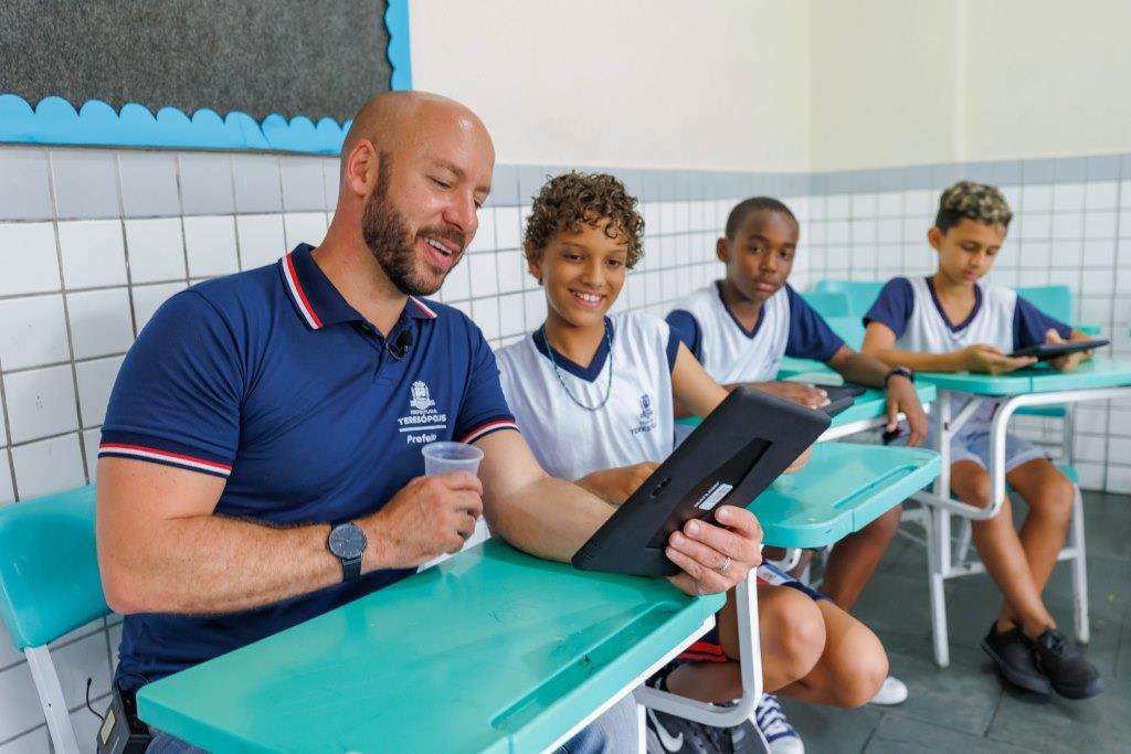 No momento, você está visualizando Prefeitura de Teresópolis e Sebrae renovam parceria para levar programa de empreendedorismo e mercado de trabalho a 1.300 alunos, de 12 escolas municipais, em 2023