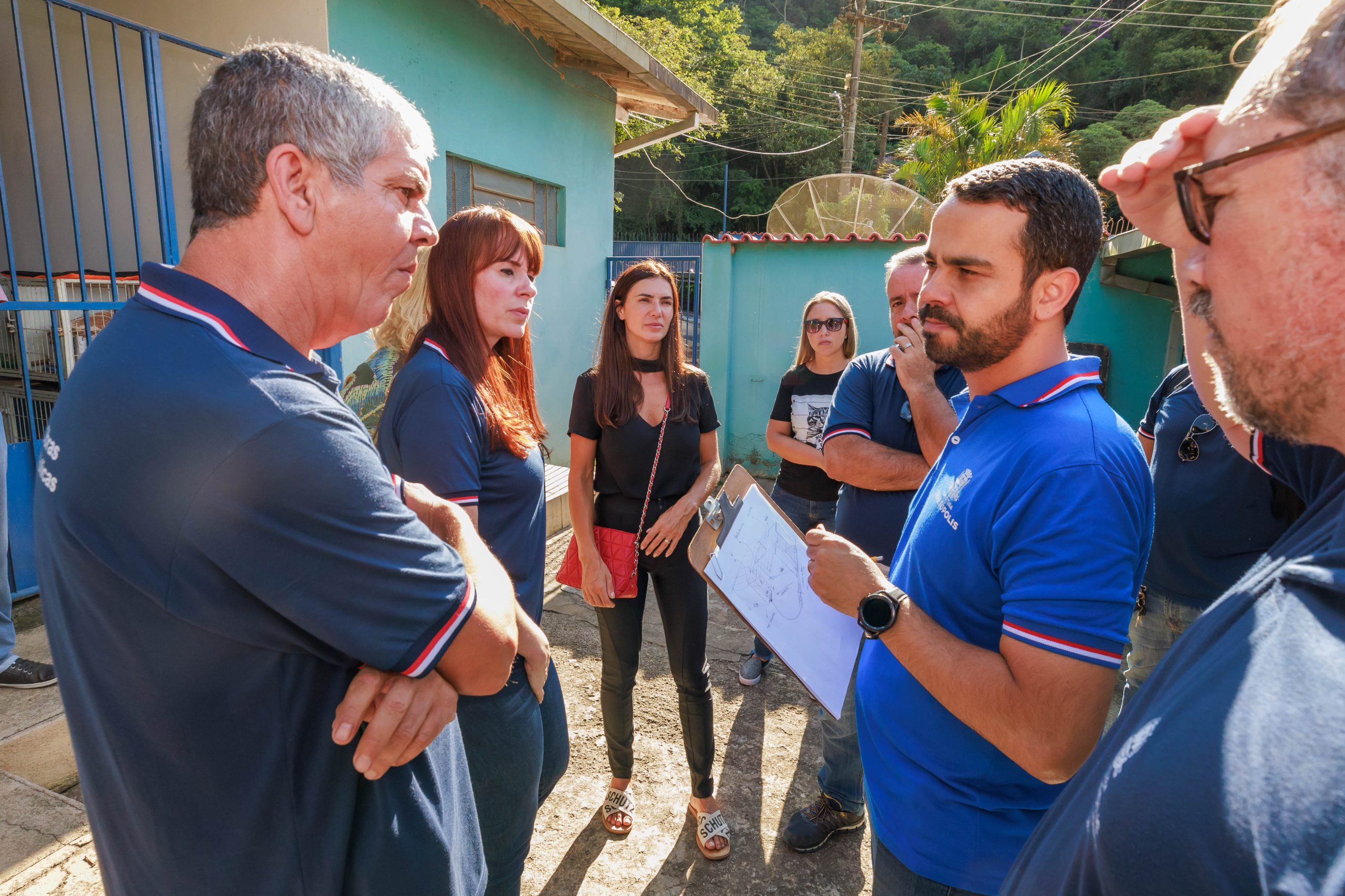 Você está visualizando atualmente Canil Municipal recebe visita técnica para planejar obras de ampliação da unidade