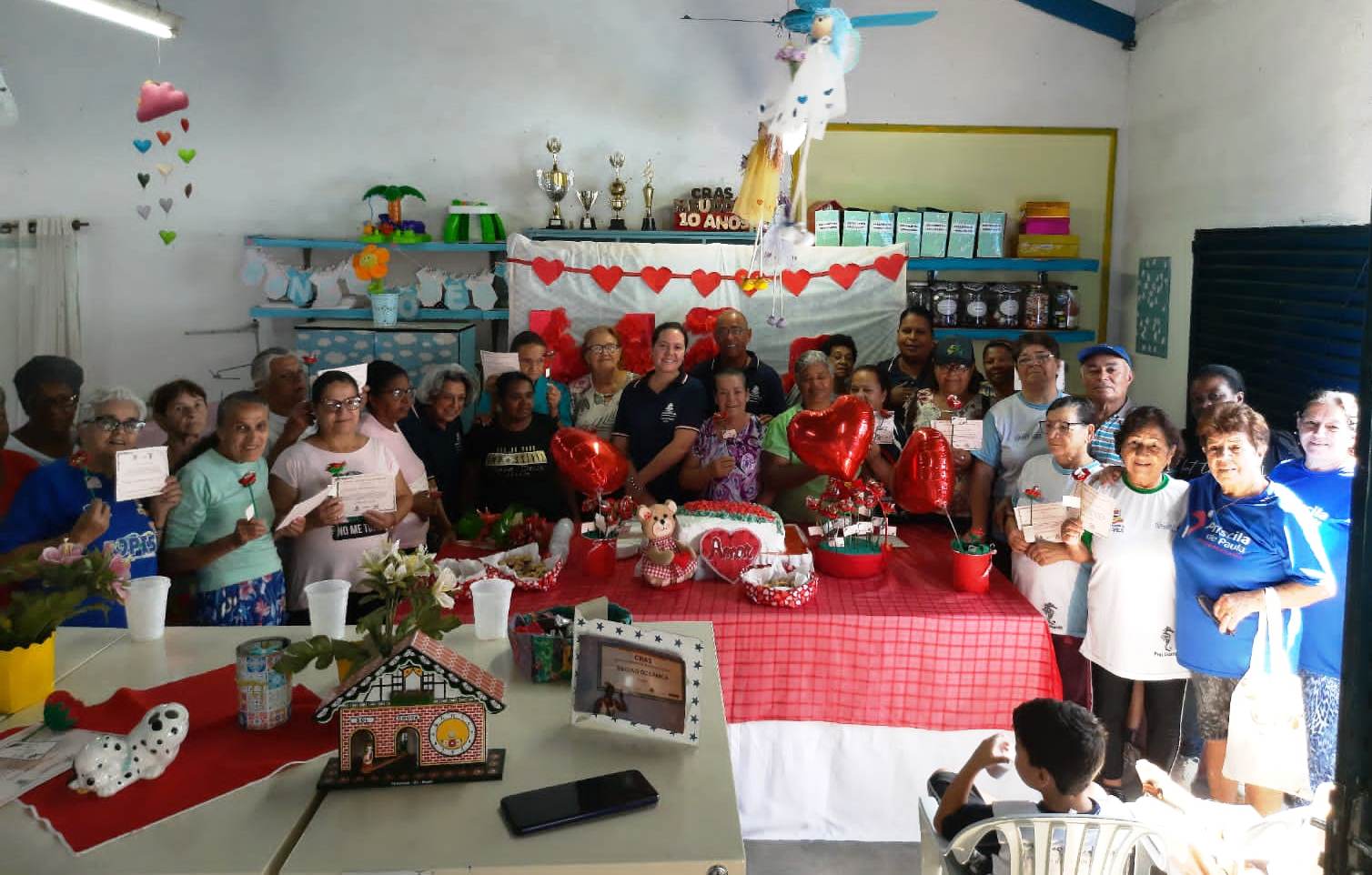 Você está visualizando atualmente Centros de Referência de Assistência Social realizam confraternização em homenagem ao Dia das Mães