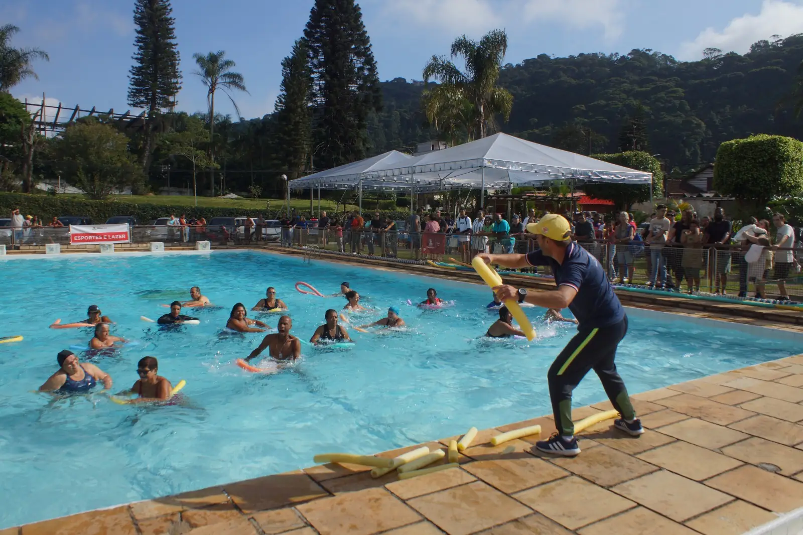 Leia mais sobre o artigo Prefeitura de Teresópolis promove Festival de Natação na Casa Espanhola