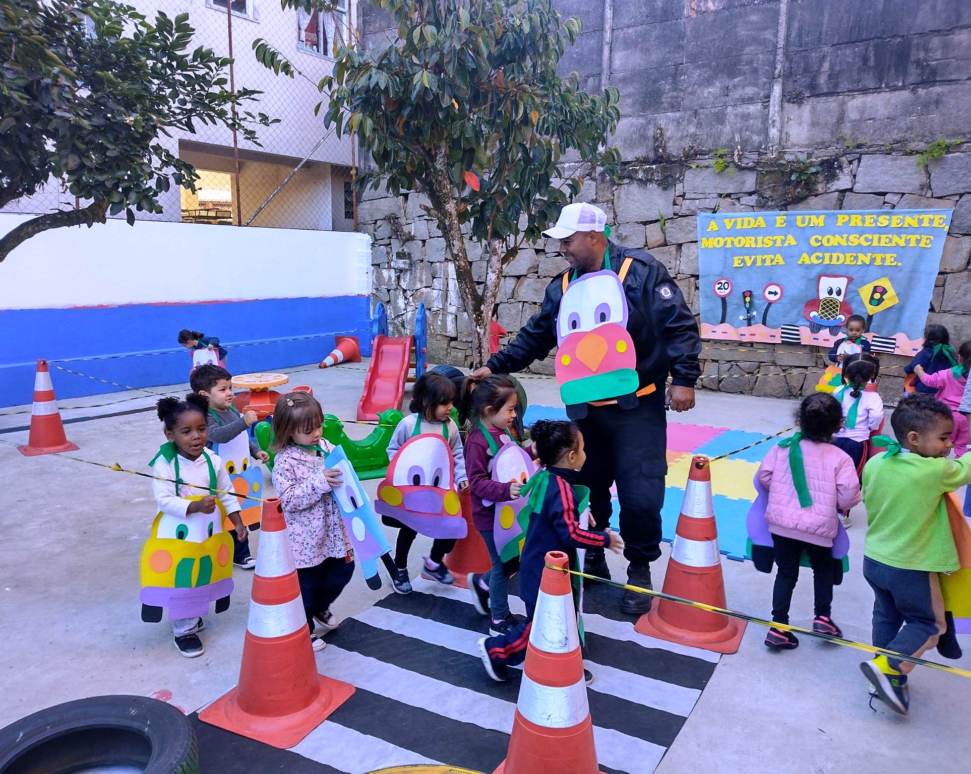 Leia mais sobre o artigo Maio Amarelo: Guarda Civil Municipal visitou 37 escolas, com as atividades de educação no trânsito para 4.700 alunos