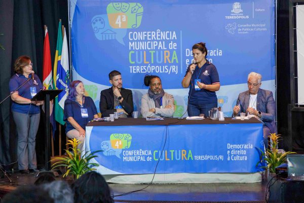 Leia mais sobre o artigo Teresópolis aprova 12 propostas e elege 05 delegados para a Conferência Estadual de Cultura