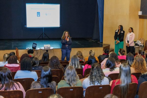 Leia mais sobre o artigo Enfermeiros da Secretaria de Saúde de Teresópolis participam de capacitação do Conselho Regional de Enfermagem