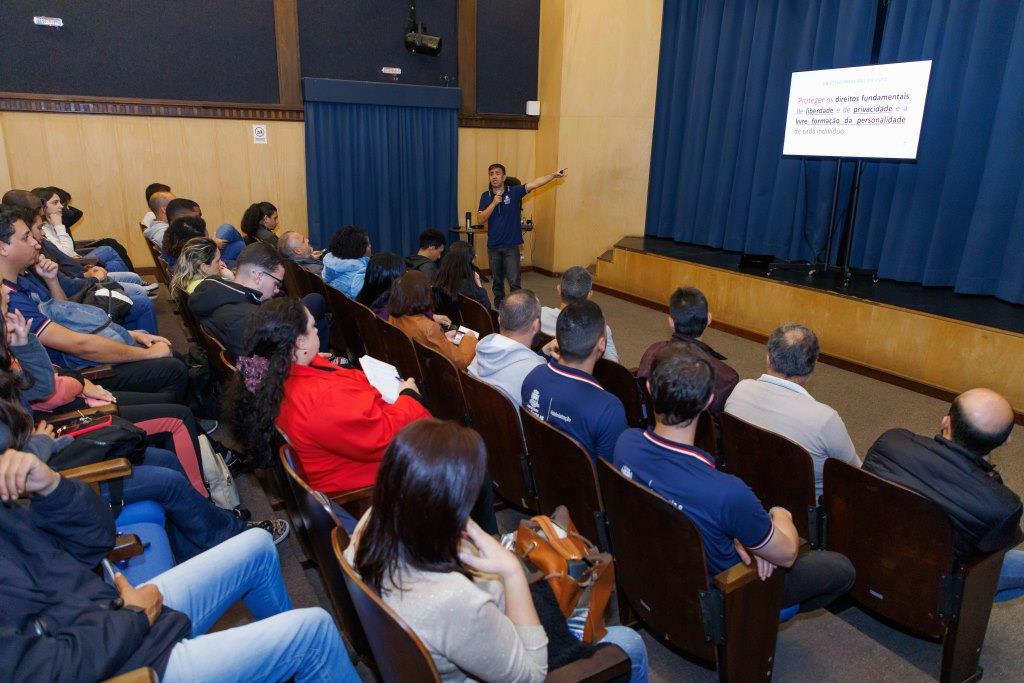 Você está visualizando atualmente Servidores Municipais de Teresópolis participam de Workshop sobre a Lei Geral de Proteção de Dados