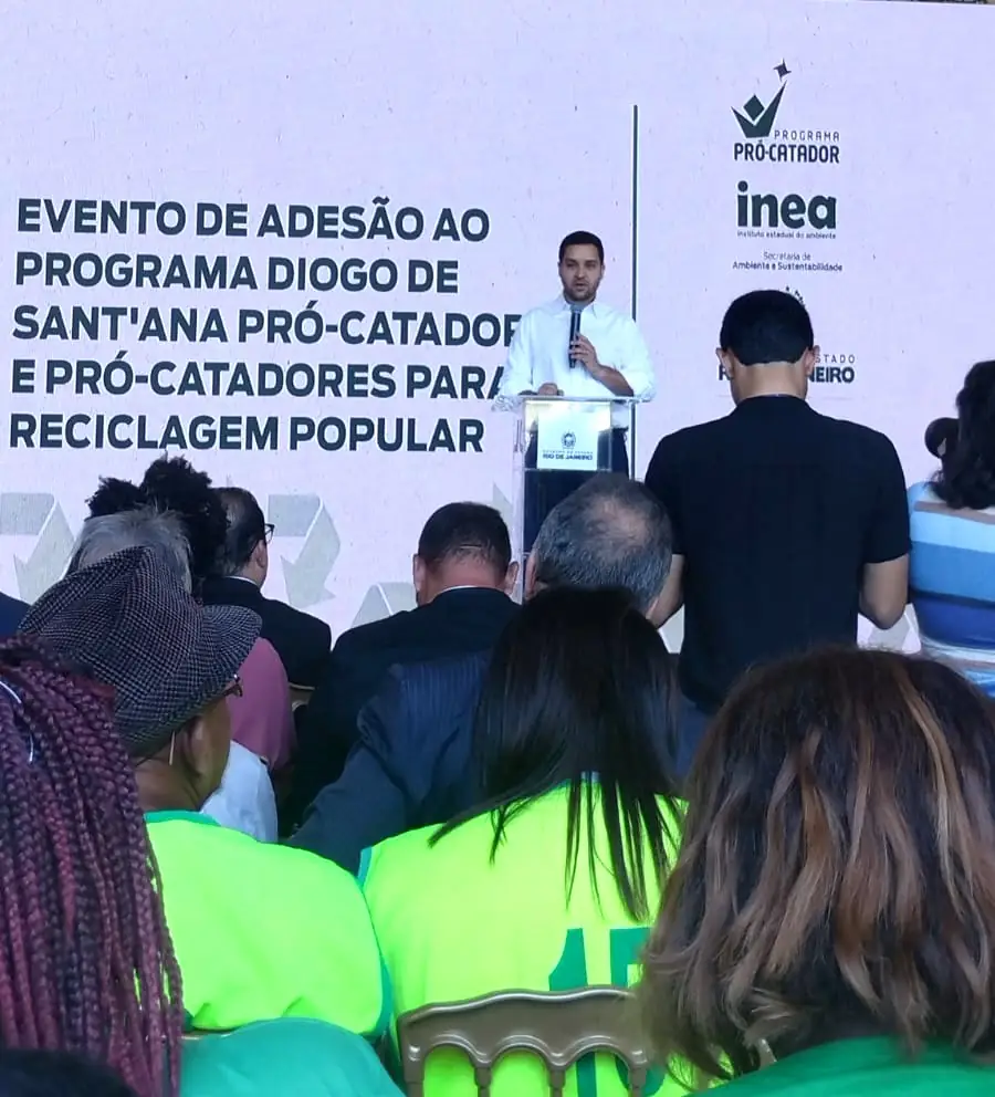 Você está visualizando atualmente Teresópolis adere ao Programa Federal Pró-Catadoras e Pró-Catadores para a Reciclagem Popular