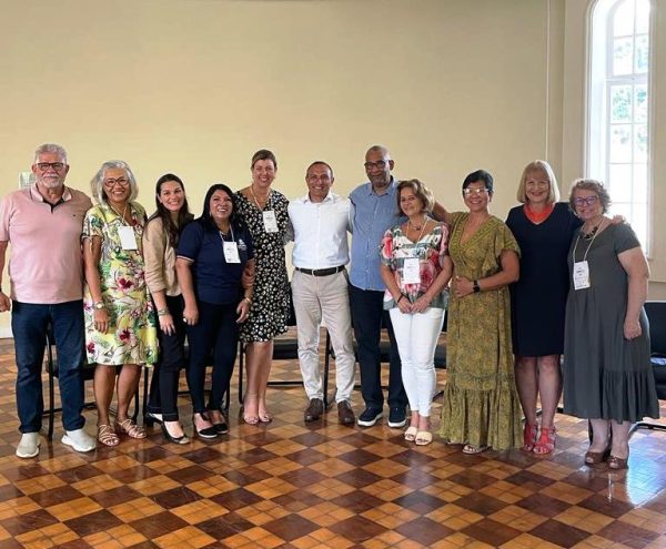 Leia mais sobre o artigo Teresópolis presente na 4ª edição do Encontro Fluminense FBHA – Integração do Turismo Regional, em Petrópolis