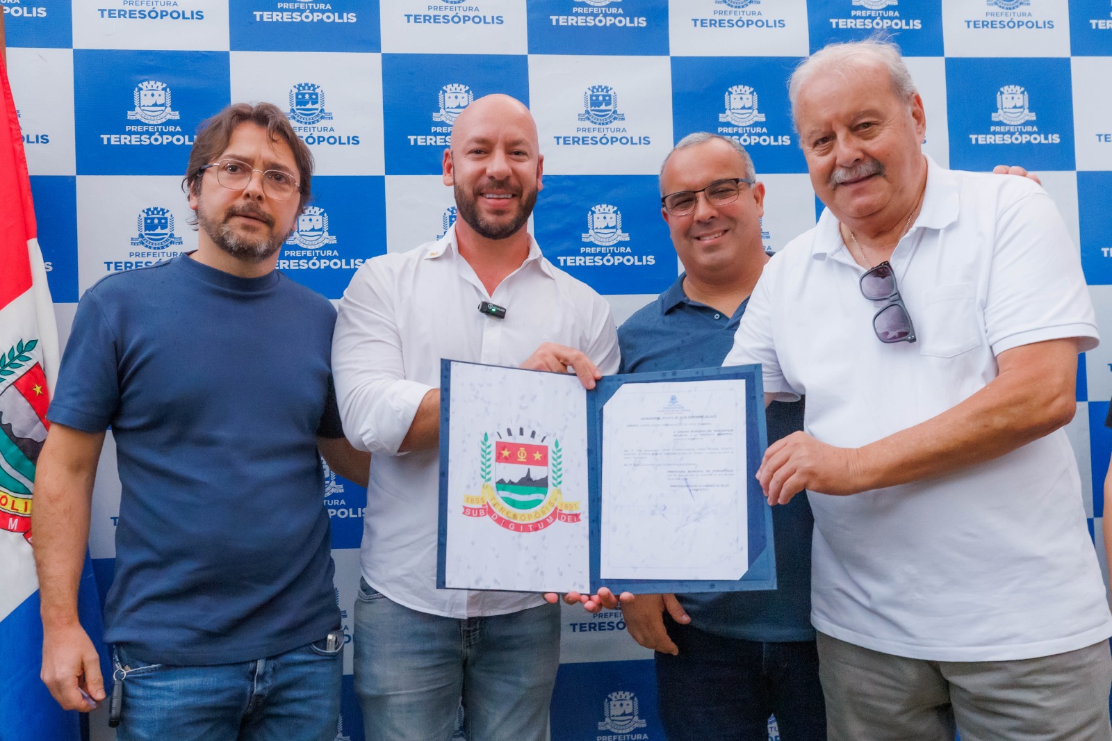 Prefeito Vinicius Claussen Inaugura o CRAS Barra - Prefeitura de Teresópolis