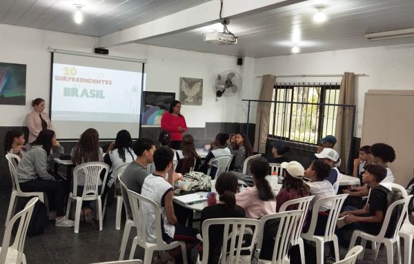 Leia mais sobre o artigo Secretarias de Assistência Social e Direitos Humanos e de Saúde promovem atividade sobre prevenção à gravidez na adolescência em escola municipal