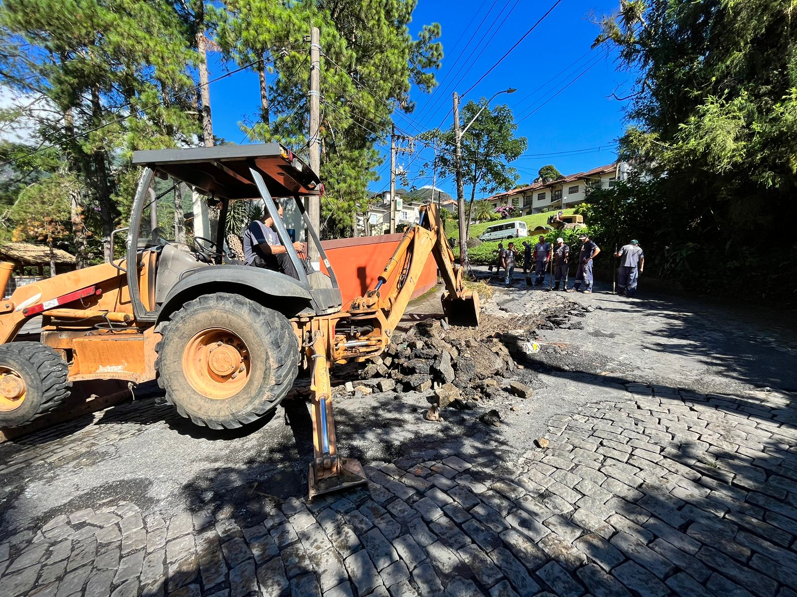 Leia mais sobre o artigo Prefeitura inicia recuperação da Estrada Araken, na Granja Guarani