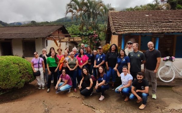 Leia mais sobre o artigo Secretaria de Turismo faz visita técnica ao Moinho das Hortênsias e ao Museu do Colono, na área rural de Teresópolis