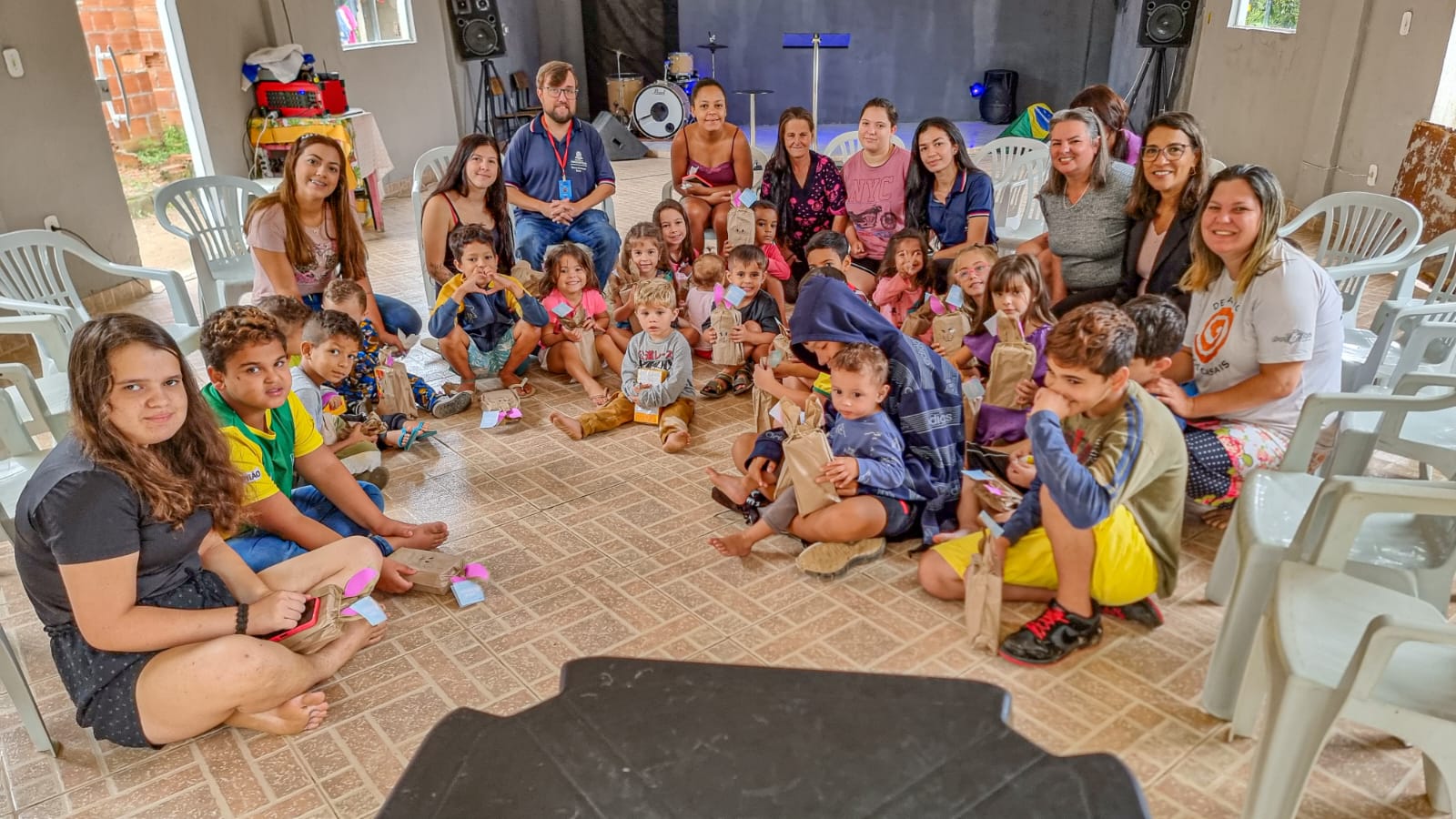 Leia mais sobre o artigo O doce aprendizado da infância: CRAS Bonsucesso realiza ação com crianças da Vila do Alegria, em Teresópolis