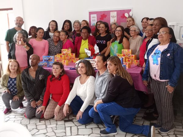 Leia mais sobre o artigo Chocolate, diversão e união marcaram a celebração de Páscoa do Cras Alto