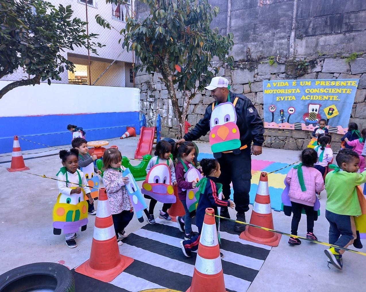 Você está visualizando atualmente Maio Amarelo: Prefeitura de Teresópolis promove atividades de educação no trânsito