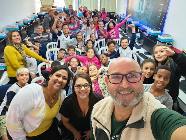 Leia mais sobre o artigo Por uma infância e adolescência lúdicas!