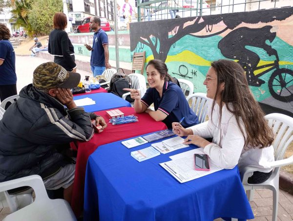 Leia mais sobre o artigo Ação integrada leva assistência social, saúde e acolhimento a pessoas em situação de rua em Teresópolis